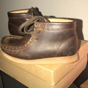 Little boys Clarks size 9